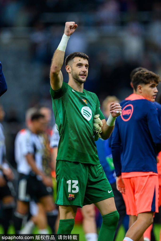 拉什福德绝杀塞维利亚，巴萨重燃逆转希望